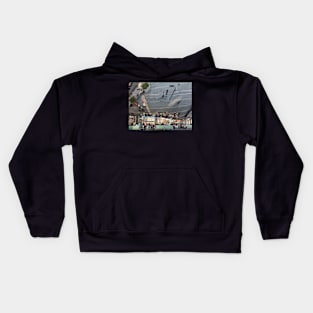 Birmingham (outside the railway station) Kids Hoodie